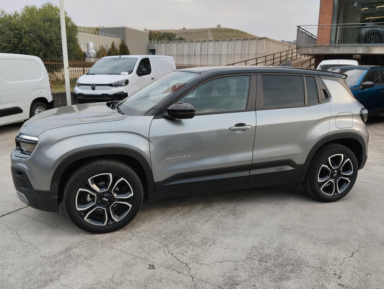 Jeep Avenger 1.2 Turbo 100 CV Summit