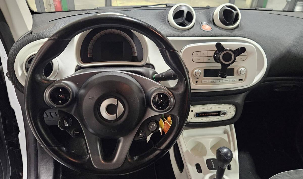 Smart Fortwo 1.0 Youngster 71cv twinamic