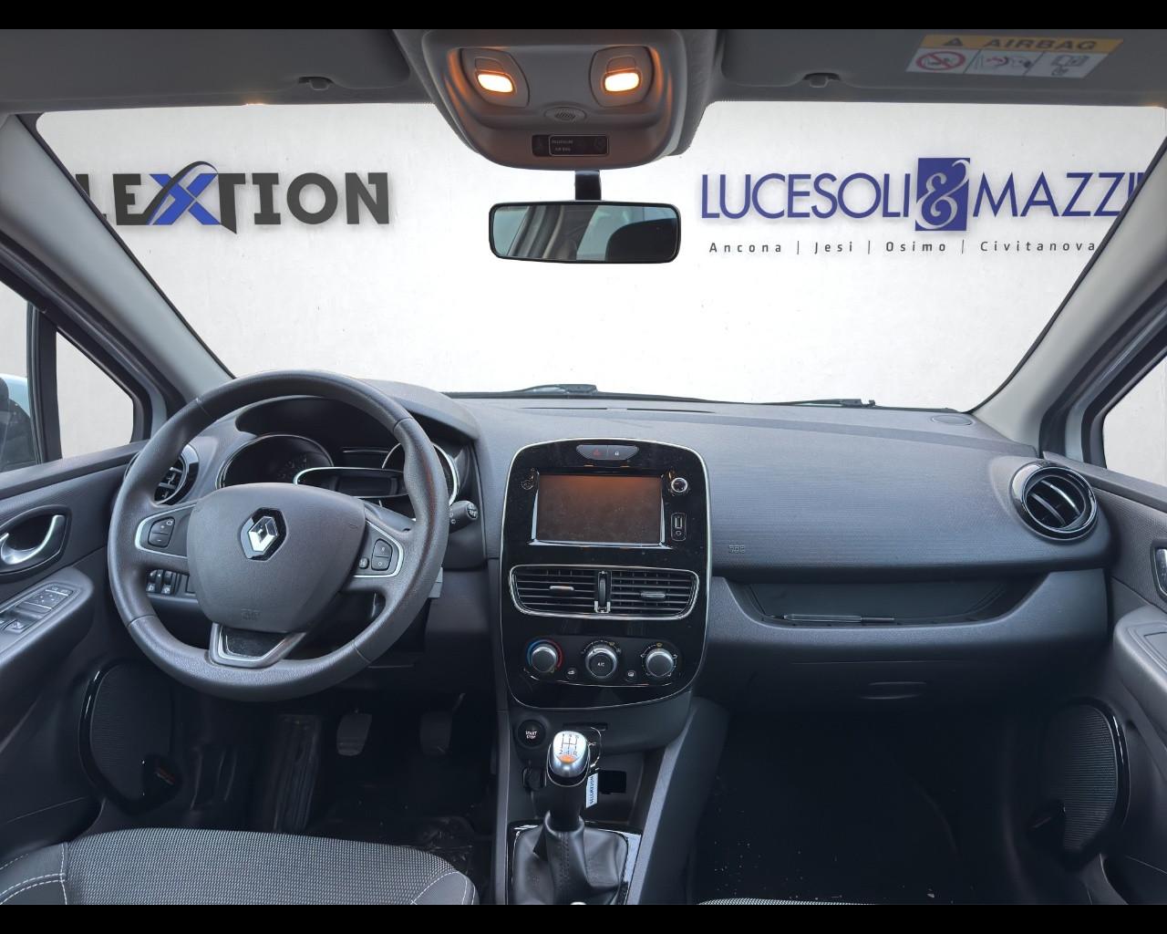 RENAULT Clio 4ª serie - Clio dCi 8V 75 CV 5 porte Business