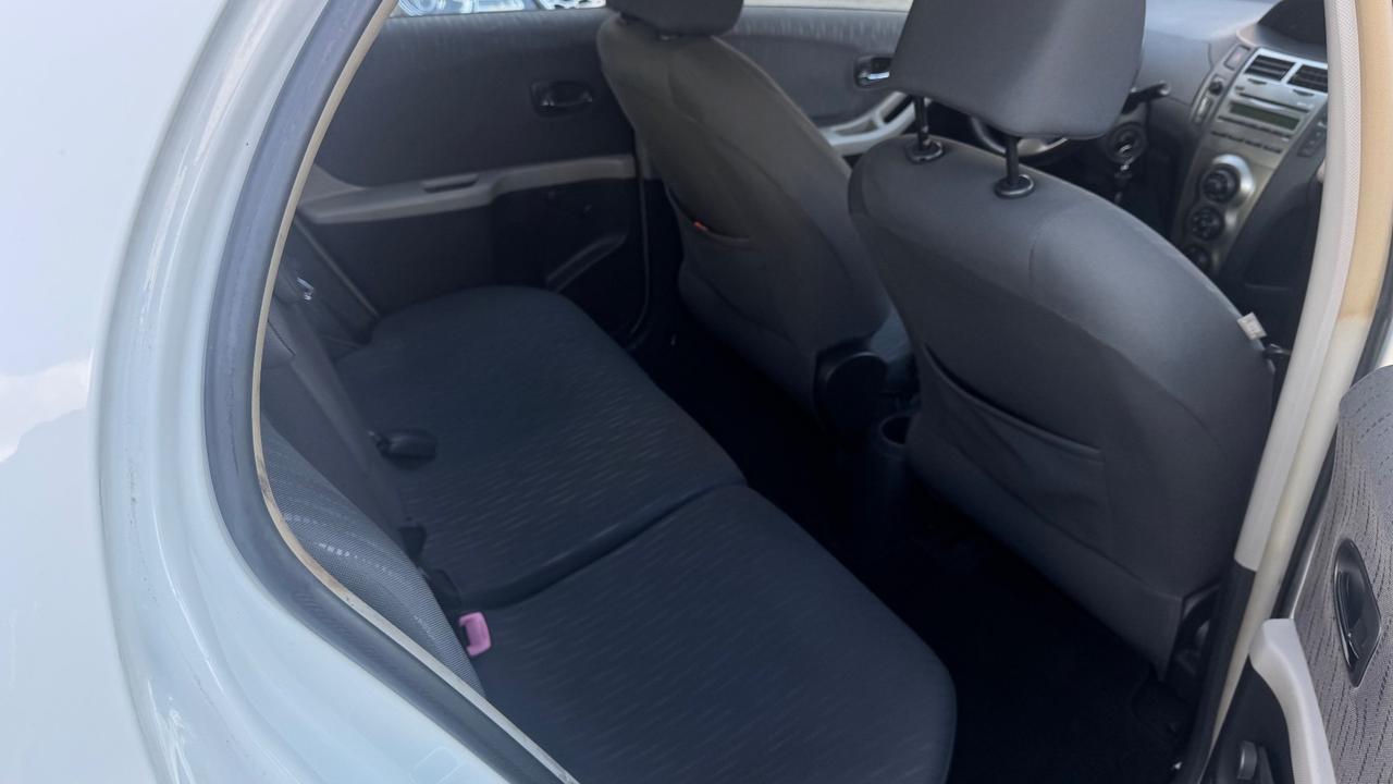 Toyota Yaris 1.3 5 porte Sol 6 marce unico proprietario