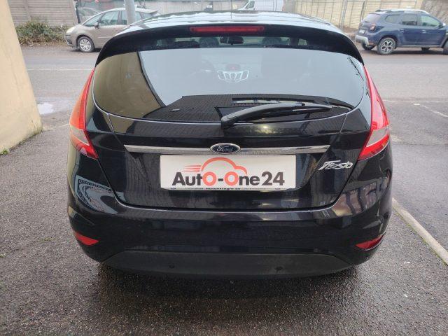 FORD Fiesta 1.4 TDCi 70CV 3 porte Titanium NEOPATENTATI