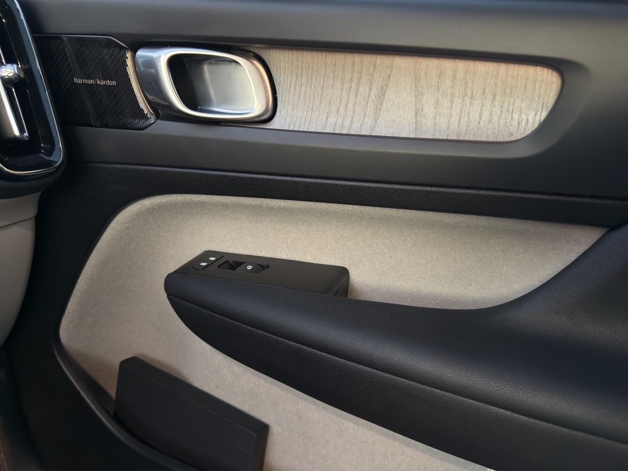 Volvo XC40 T5 Recharge Plug-in Hybrid Inscription