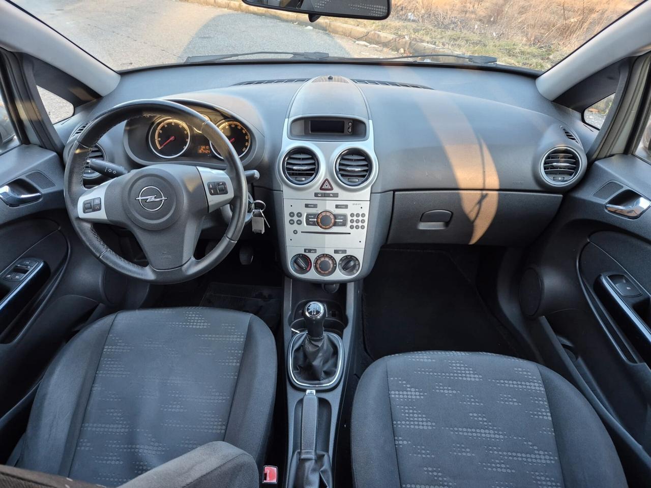 Opel Corsa 1.2 5 porte Sport *NEOPATENTATI*