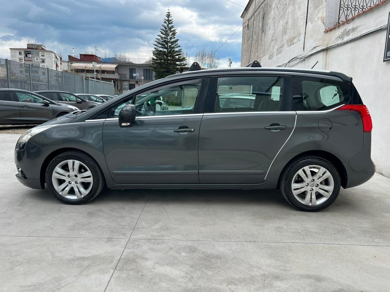 PEUGEOT 5008 1.6 HDi 115CV 2013!!! ALLURE!!!