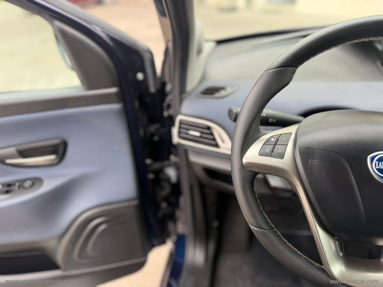 LANCIA Ypsilon 1.2 69 CV 5p. Mya