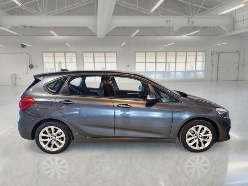 BMW 225 e ACTIVE TOURER iPerformance Business autom.