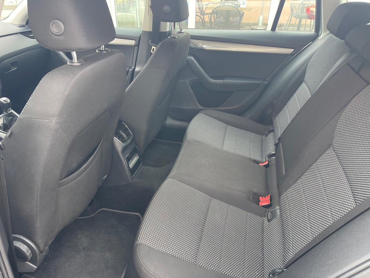 Skoda Octavia 1.6 TDI CR 110 CV 4x4 SI NEOPATENTATI