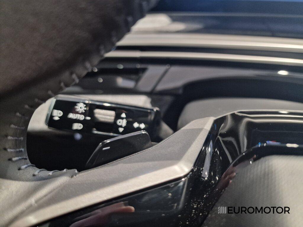 Peugeot 3008 73 kWh Allure