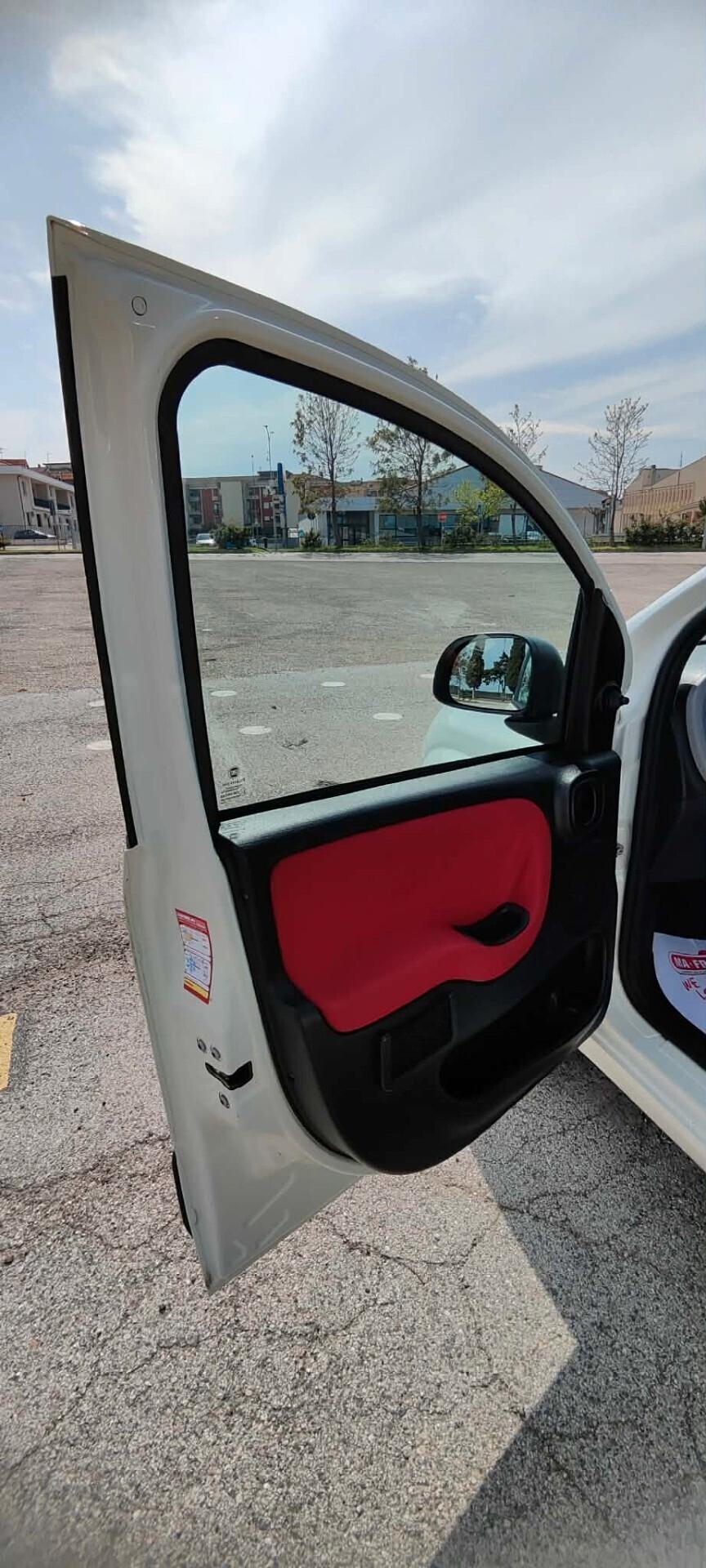 Fiat Panda 0.9 TwinAir Turbo Natural Power Lounge