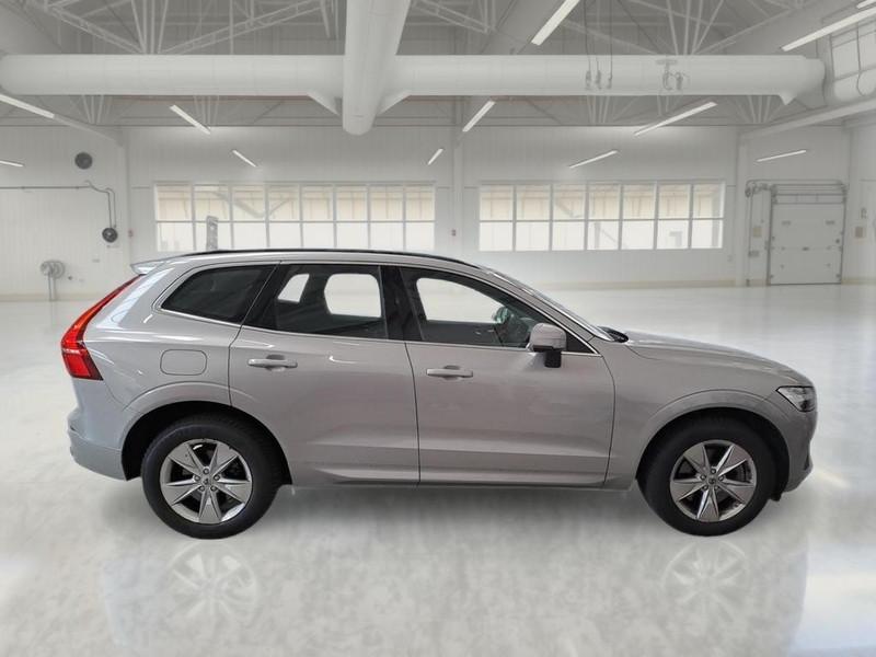 VOLVO XC60 B4 D AWD AUTOMATICO CORE SUV