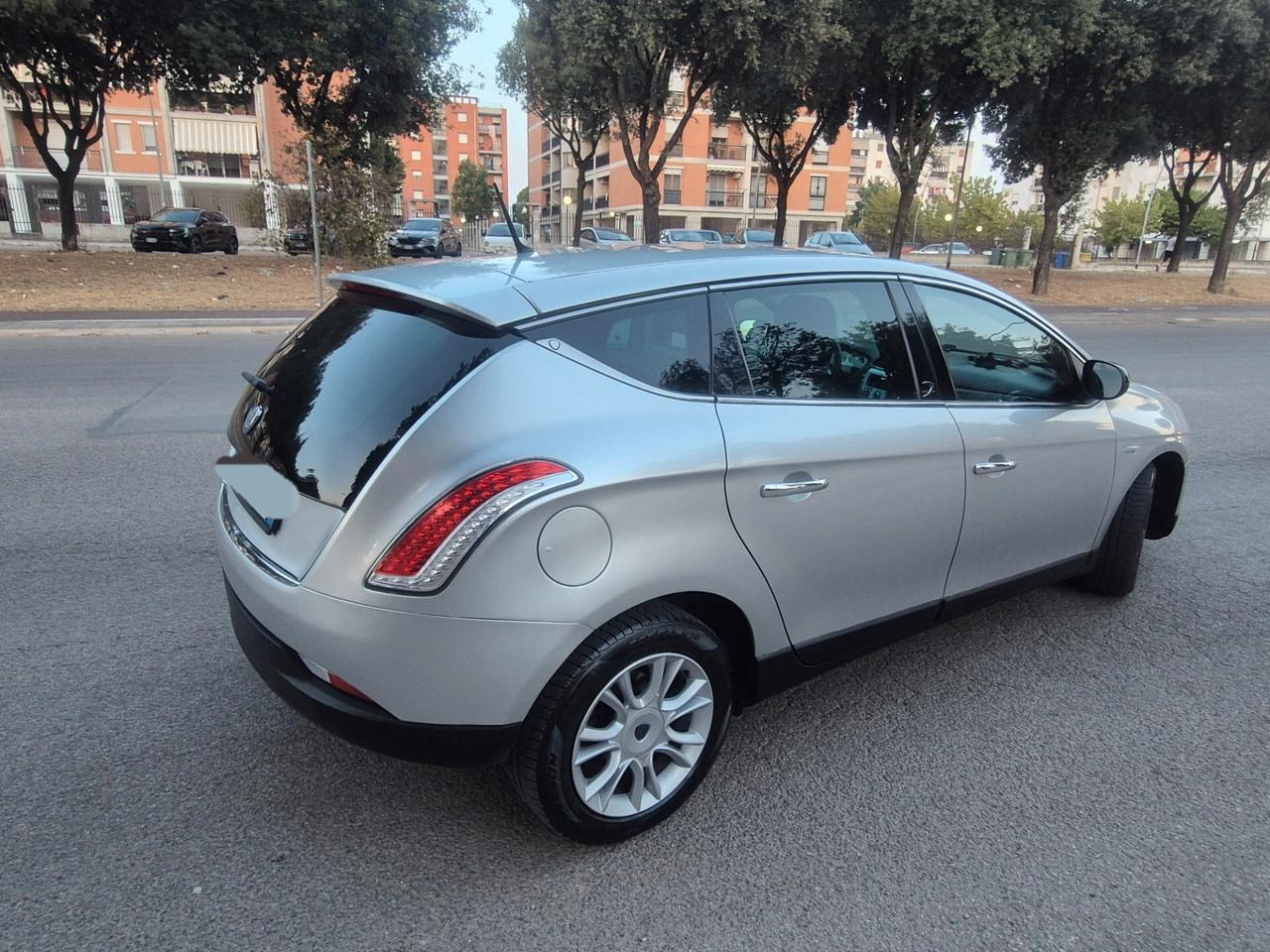 Lancia Delta 1.6 MJT gold anno 2011