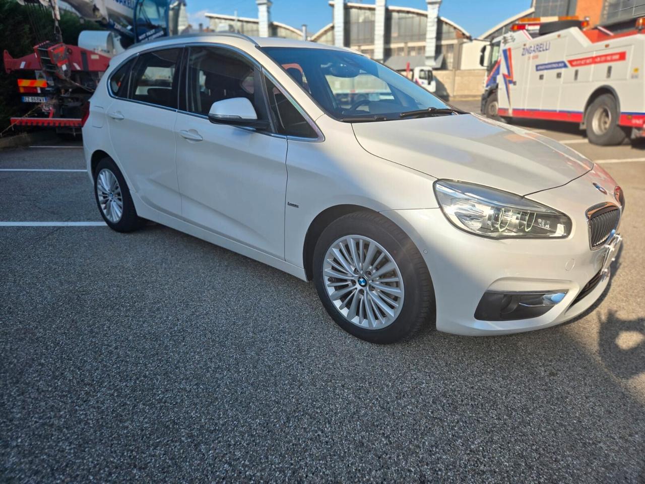 Bmw 2er Active Tourer 218d Active Tourer Luxury