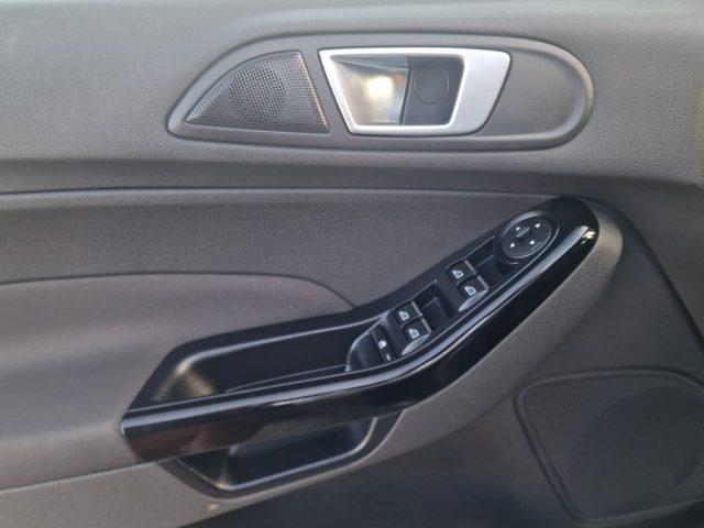 FORD Fiesta 1.5 TDCi 75CV 5 porte Titanium