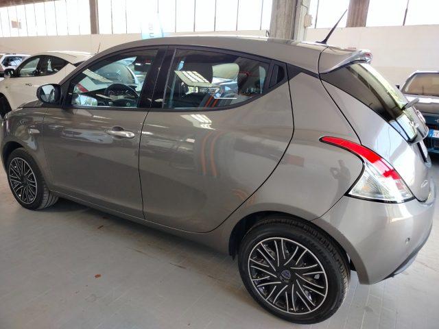 LANCIA Ypsilon 1.0 Hybrid Gold