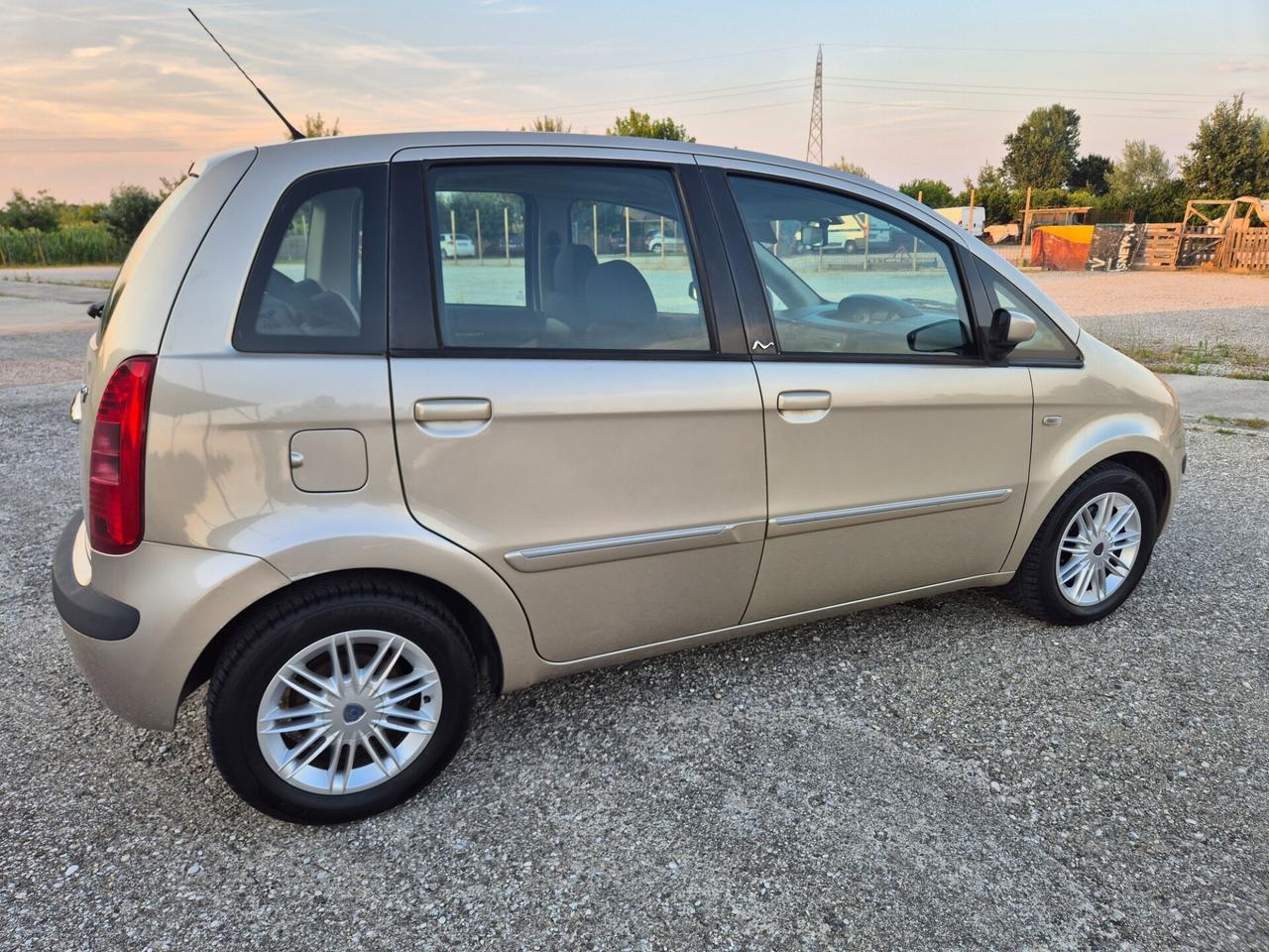 Lancia MUSA 1.3 Multijet 16V 90 CV Platino Plus