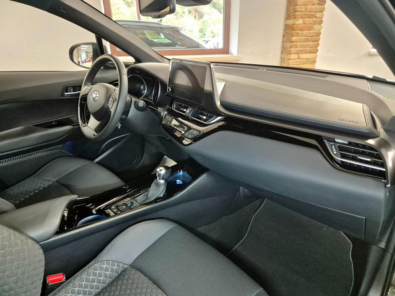 Toyota C-HR 1.8 Hybrid Trend *Tagliandi Toyota*