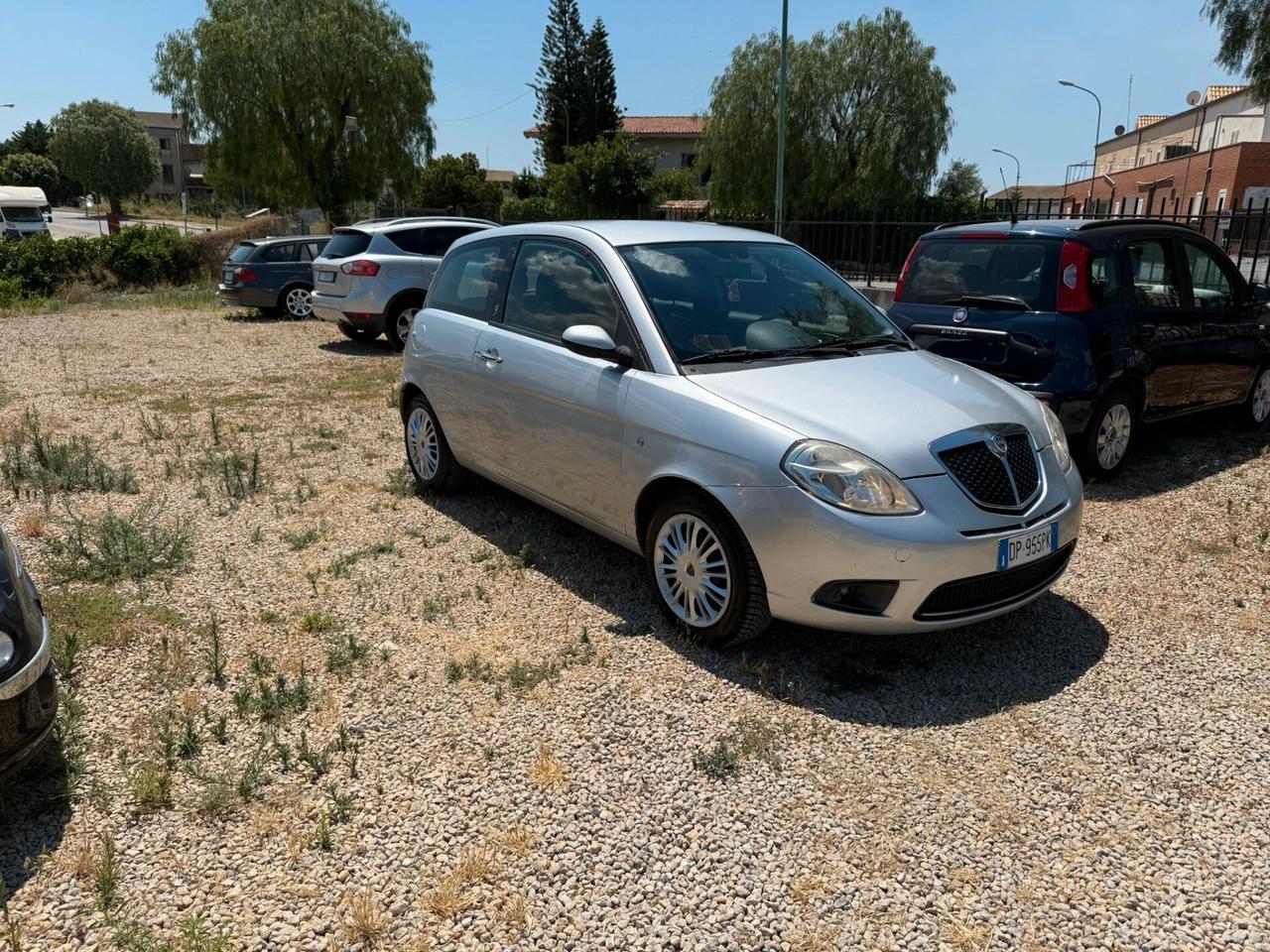 Lancia Ypsilon 1.2 Oro