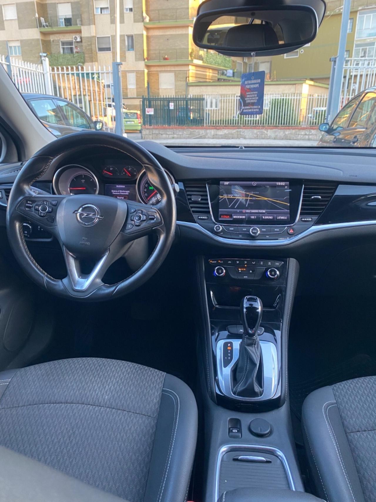 Opel Astra 1.6 CDTi 2017 Automatica EURO6 Navi Led