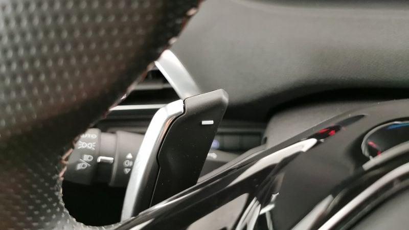 Peugeot 3008 1.6 hybrid phev GT 225cv e-eat8