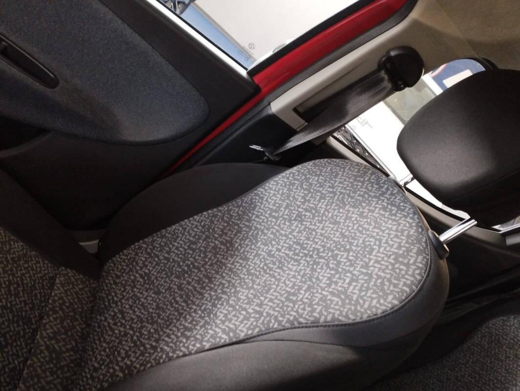 Lancia Ypsilon III 1.0 firefly hybrid Silver s&s 70cv 5p.ti