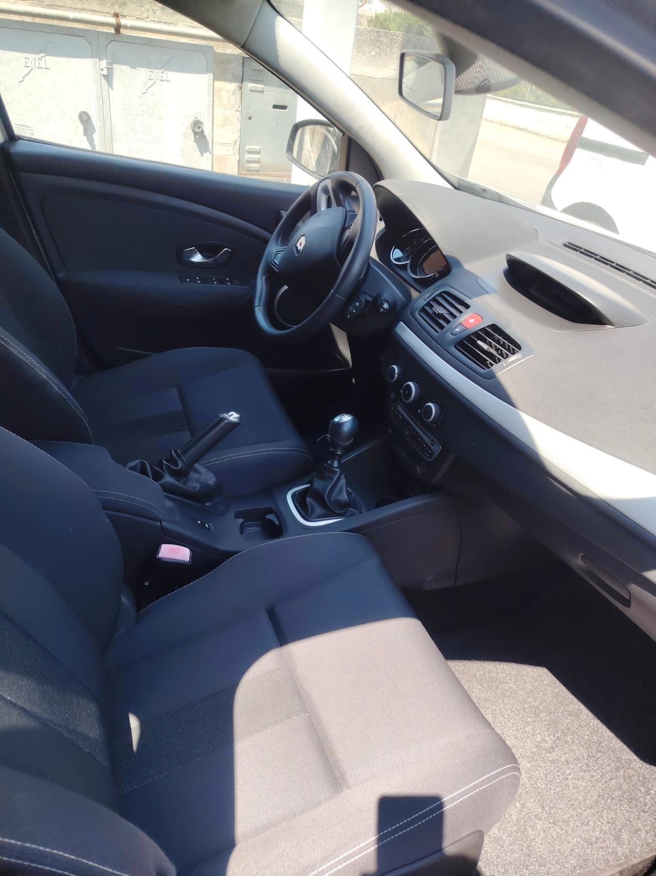 Renault Megane Mégane 1.5 dCi 110CV Attractive