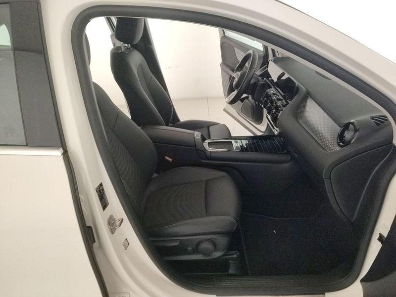Mercedes-Benz GLA 180 Progressive Advanced auto
