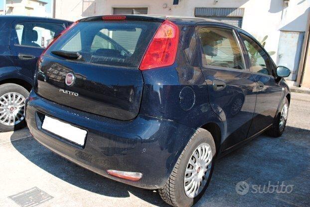 Fiat Punto street