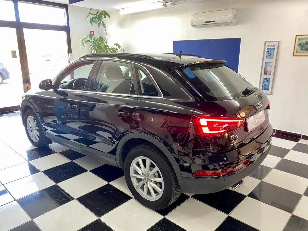 Audi Q3 2.0 tdi Business 150cv s-tronic