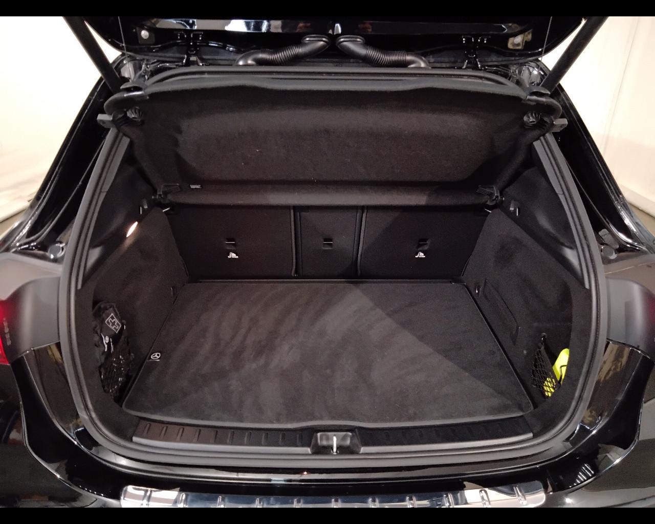 Mercedes-Benz GLA-H247 2023 - GLA 200 d AMG Line Advanced Plus auto