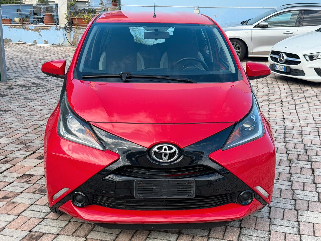 Toyota Aygo 1.0 VVT-i 69 CV 5 porte x-cool