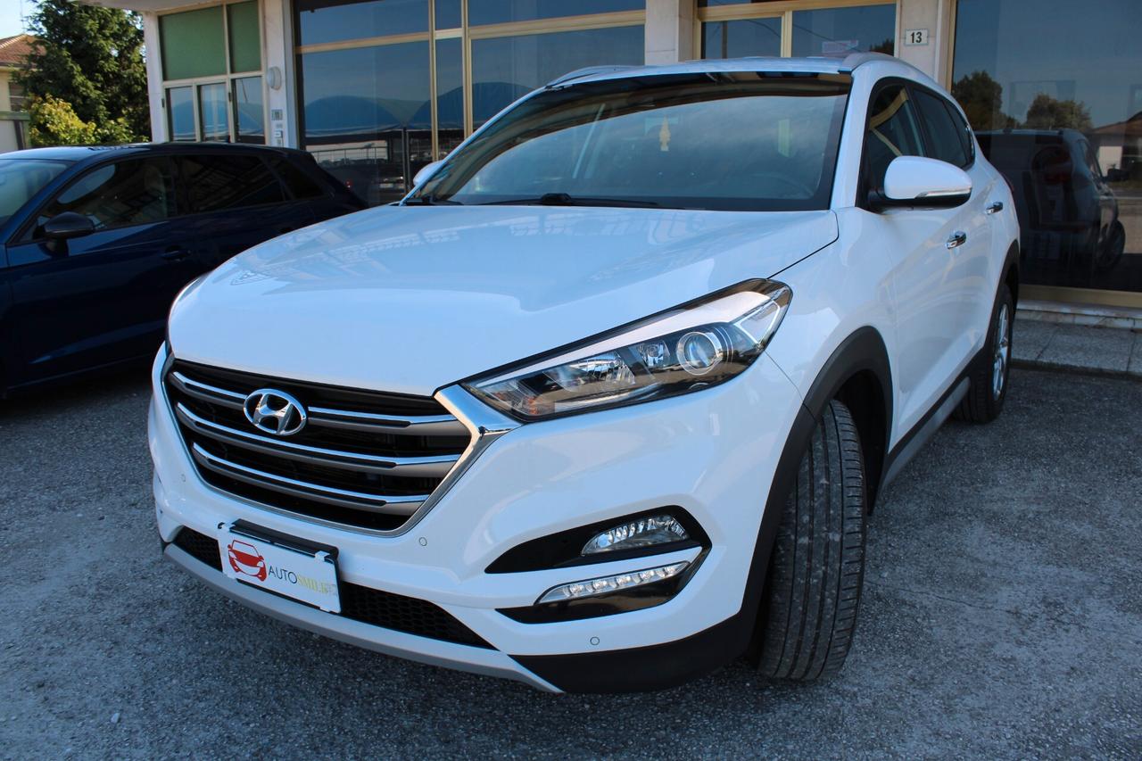 Hyundai Tucson 1.7 crdi Xpossible 2wd 115cv SEDILI RISCALDATI