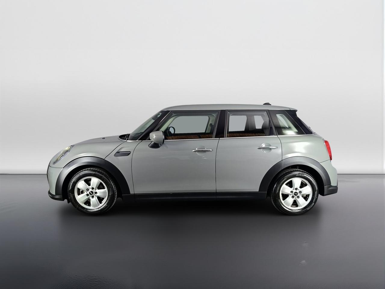 MINI Mini IV F55 2021 5p - Mini 5p 1.5 One Classic 75cv