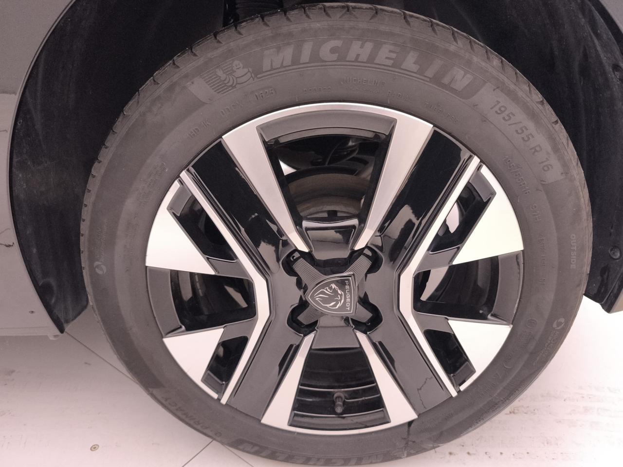 PEUGEOT 208 II 2023 - 208 1.2 puretech Allure s&s 100cv