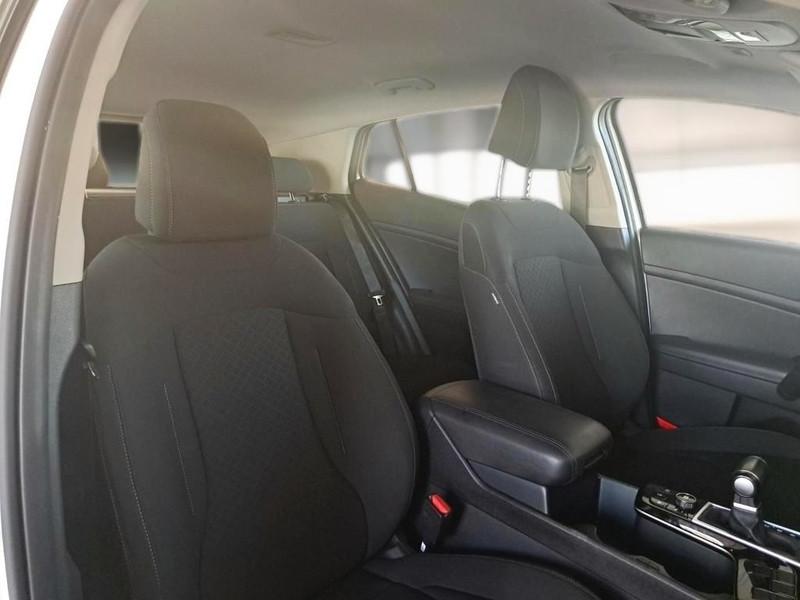KIA SPORTAGE 1.6 CRDI MHEV BUSINESS 2WD DCT SUV