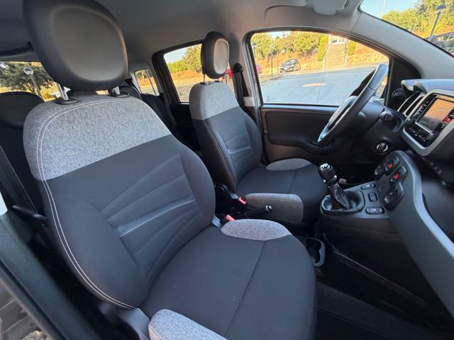 FIAT Panda 1.0 HYBRID CITY LIFE+CLIMATRONIC+SCHERMO+5POSTI