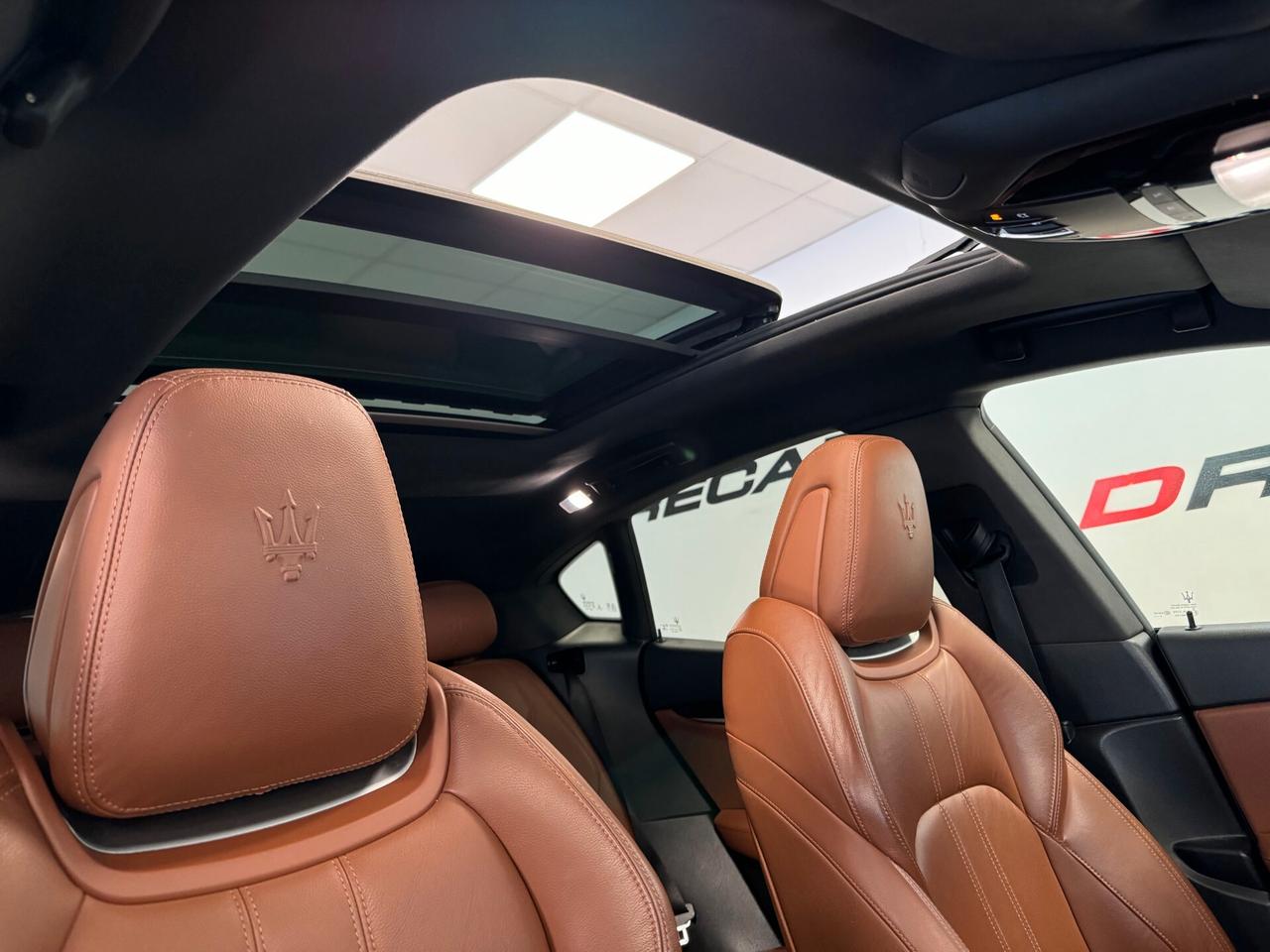 Maserati Levante V6 Diesel 275 CV AWD PERLATO TETTO PACK SPORT