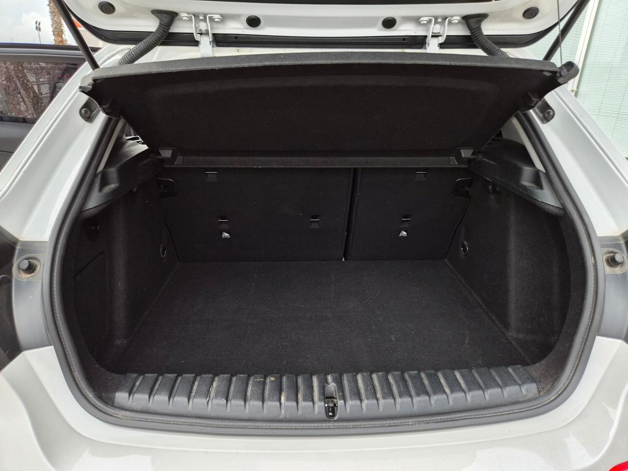 Bmw 116 116d 5p. Business Advantage