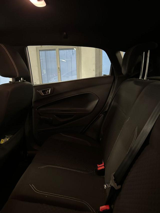 FORD Fiesta 1.4 5 porte Bz.- GPL Black & White Edition