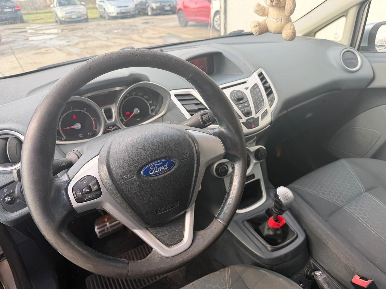 Ford Fiesta 1.4 TDCi 68CV 5 porte Titanium