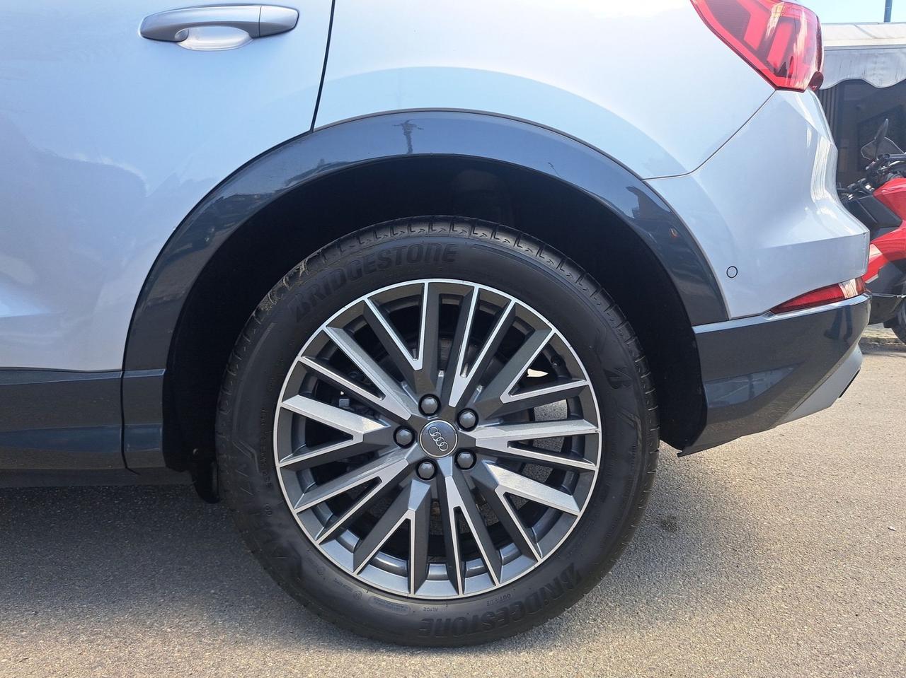 Audi Q3 45 TFSI quattro S tronic S line edition