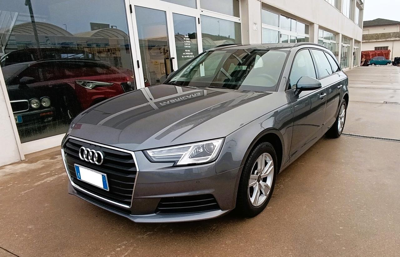 Audi A4 35 Avant 2.0 TDI 150 CV ultra S tronic Business