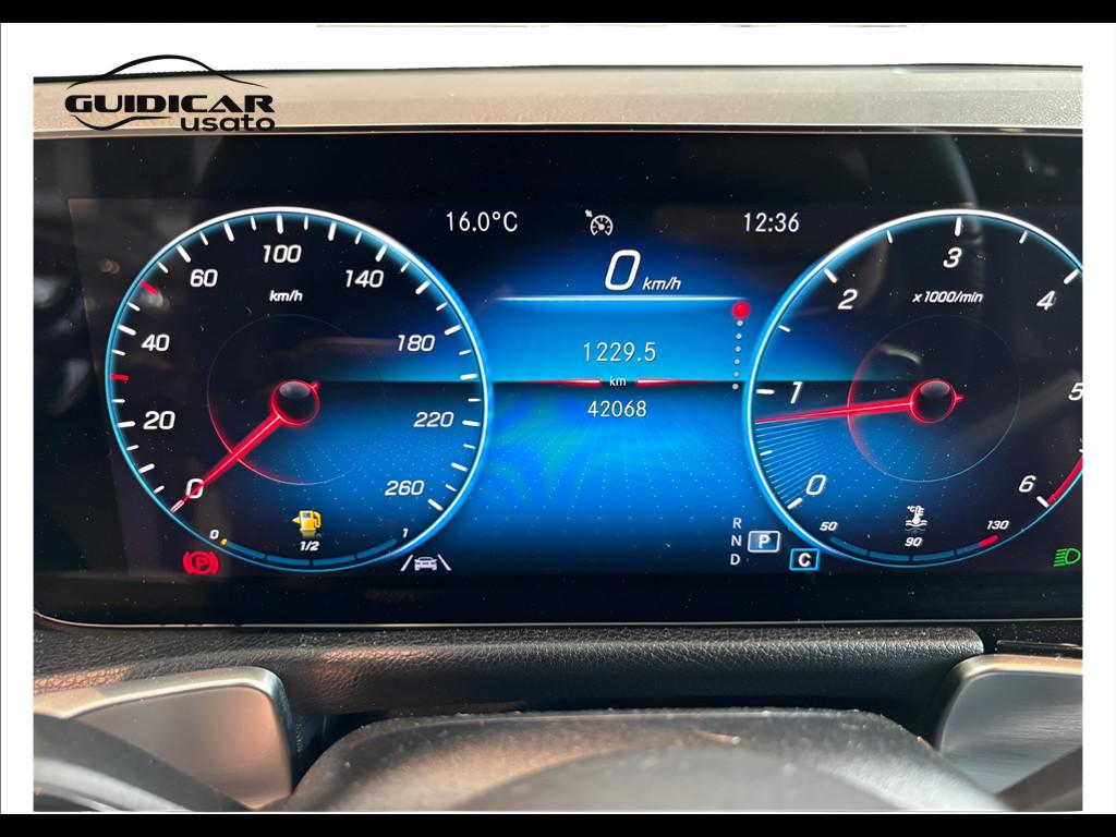 Mercedes-Benz GLB - X247 2019 - GLB 200 d Premium auto