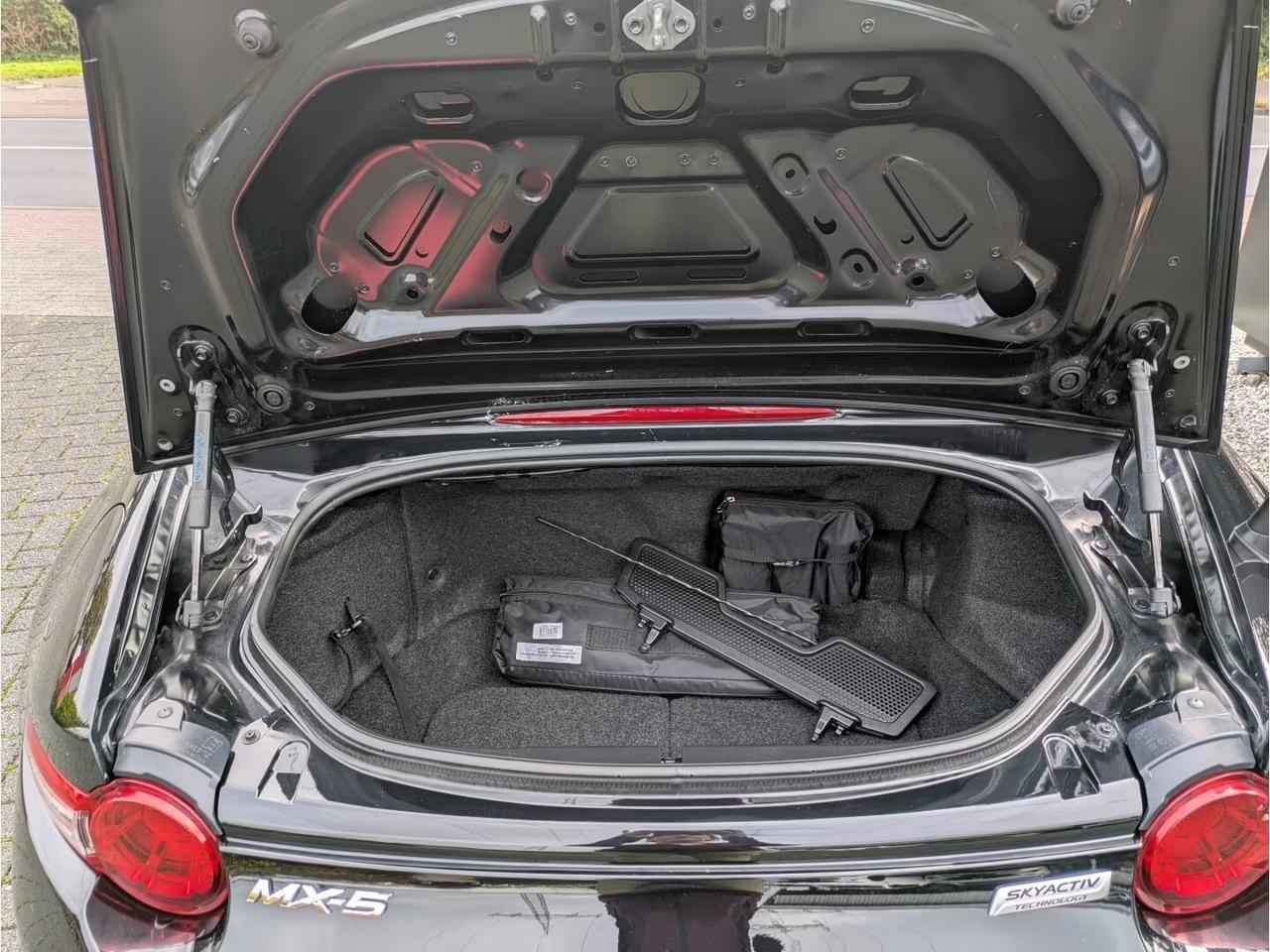 Mazda MX-5 2.0 EXCL. NAVI-PELLE-LED