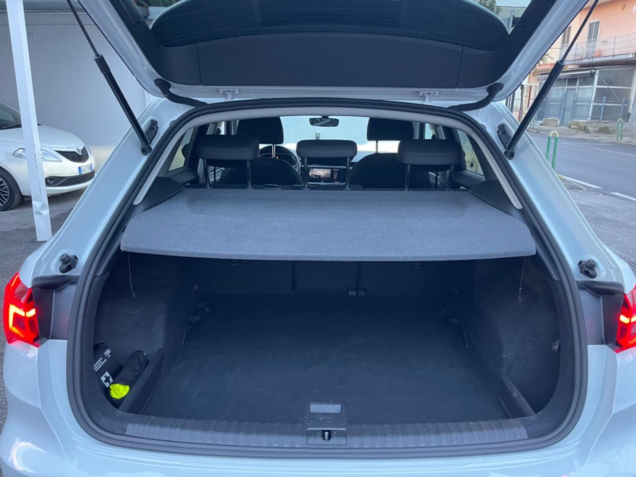 Audi Q3 35 TDI S tronic Business Advanced KM CERTIFICATI!