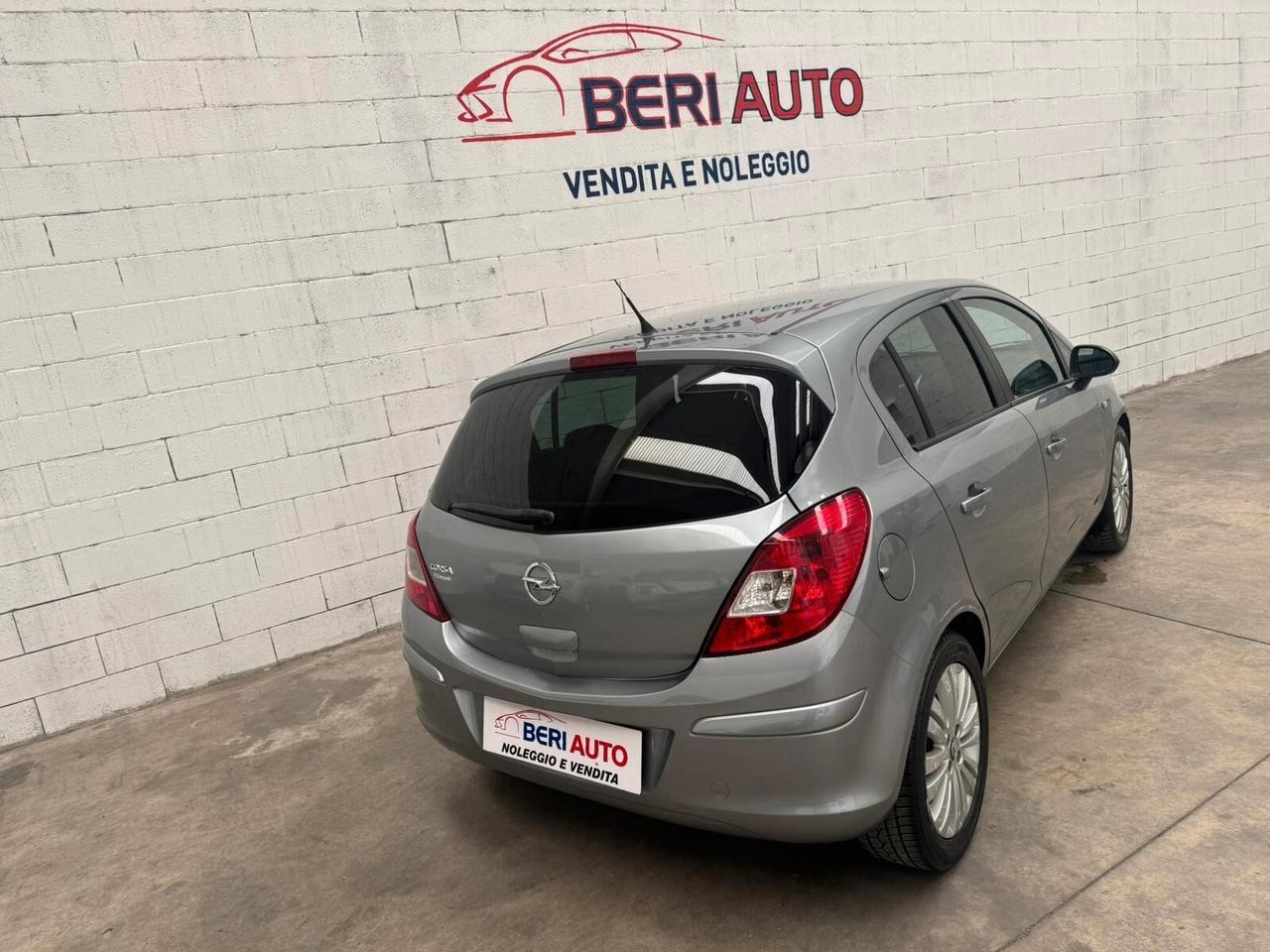 Opel Corsa 1.2 , 5 porte GPL valido 2031