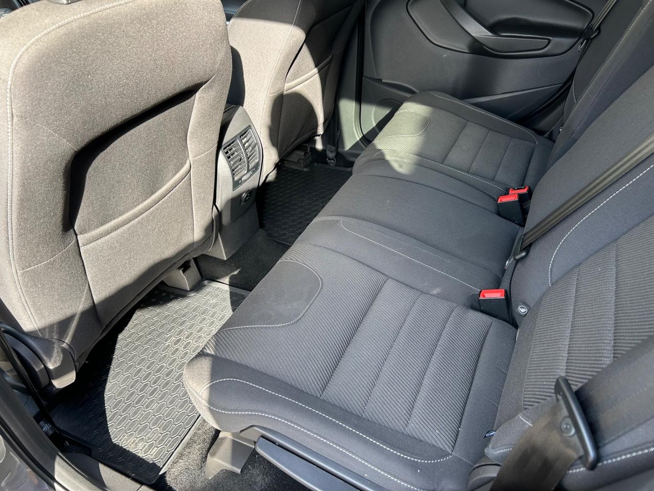 Ford Kuga 2.0 TDCI 120 CV S&S 2WD Titanium