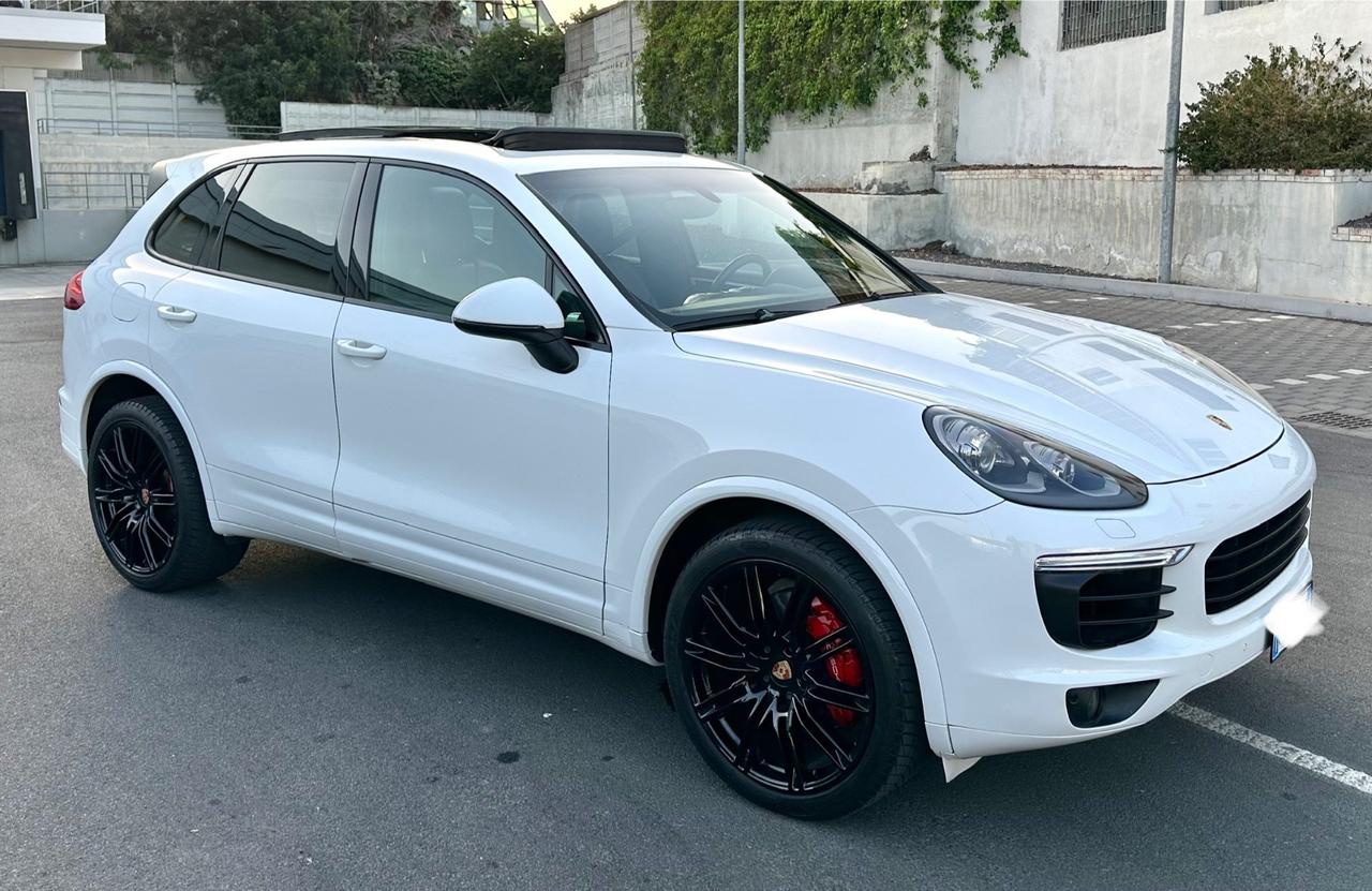 Porsche Cayenne 4.1 S Diesel 385CV Platinum Edition IPERFULL