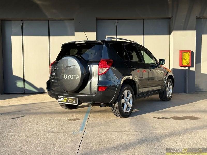 Toyota RAV4 RAV4 2.2 D-4D 177 CV Luxury