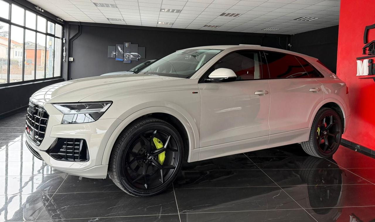 Audi Q8 45 TDI quattro tiptronic Sport