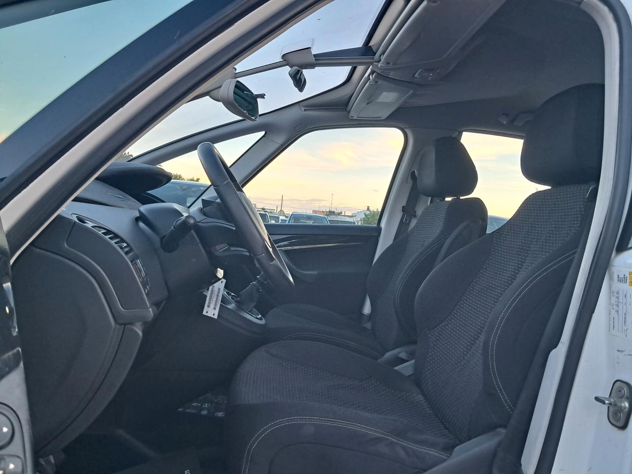Citroen C4 PICASSO 1.6 HDi 110CV*LED*CLIMA